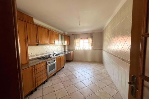 Lejlighed i Entroncamento, Santarem, Entroncamento - € 200.000 | Ref: C0222-07115 - foto 3