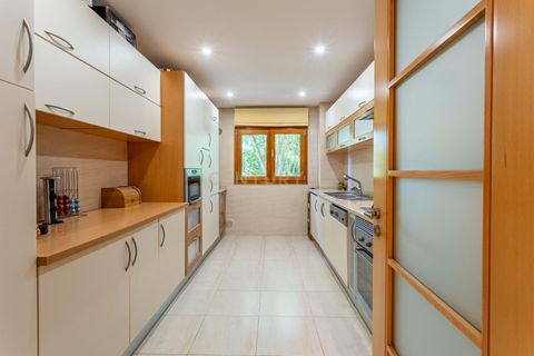 Lejlighed i Loures, Lisbon, Loures - € 485.000 | Ref: C0383-01439 - foto 11