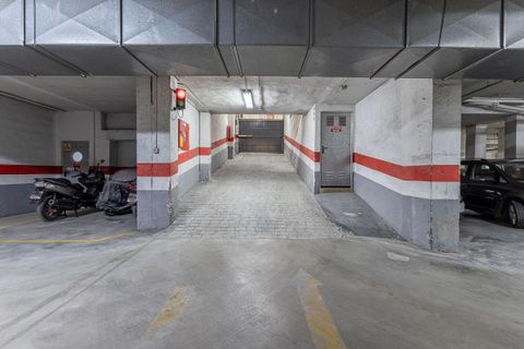 Garage i Granada, Granada, Granada - € 30.000 | Ref: 5740/8251 - foto 8