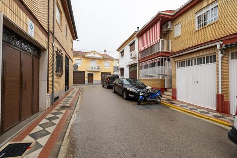 Rækkehus i Atarfe, Granada, Atarfe - € 164.000 | Ref: KWK-0002-AGD/8251 - foto 2