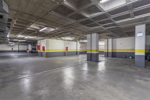 Garage i Granada, Granada, Granada - € 35.000 | Ref: 09027/8251 - foto 8