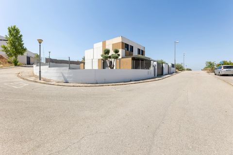 Rækkehus i Albolote, Granada, Albolote - € 305.000 | Ref: E00140/8251 - foto 35