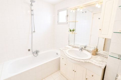 Lejlighed i Estepona, Malaga, Estepona - € 329.000 | Ref: R5350498 - foto 19