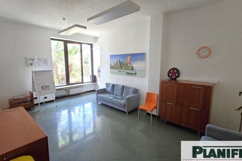 Villa in Bari, Bari, Bari - € 750.000 | Ref: DEGASPERI - foto 15