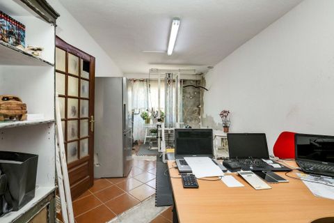 Villa i Loures, Lisbon, Loures - € 670.000 | Ref: C0409-02088 - foto 25