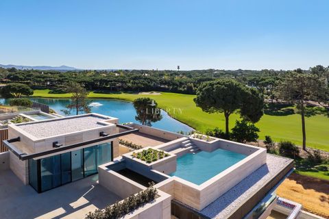 Villa i Almancil, Faro, Almancil - € 9.850.000 | Ref: LBRT373 - foto 1