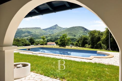 Villa a Urrugne, Pyrenees-Atlantiques, Urrugne - € 1.165.000 | Ref: M1893 - foto 2