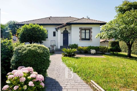 Villa a Ciboure, Pyrenees-Atlantiques, Ciboure - € 1.290.000 | Ref: M1900 - foto 2