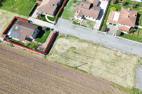 Helårsgrund i Calvisano, Brescia, Calvisano - € 75.000 | Ref: 6415062020-1442 - foto 8
