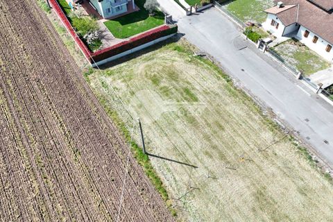 Helårsgrund i Calvisano, Brescia, Calvisano - € 75.000 | Ref: 6415062020-1442 - foto 9