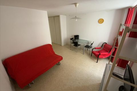 Estudi a Riom, Puy-de-Dome, Riom - € 385/mes | Ref: VBCROIZIER - foto 4