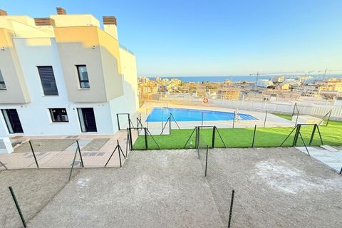 Rækkehus i Torre Del Mar, Malaga, Torre Del Mar - € 459.900 | Ref: MLH1016 - foto 2