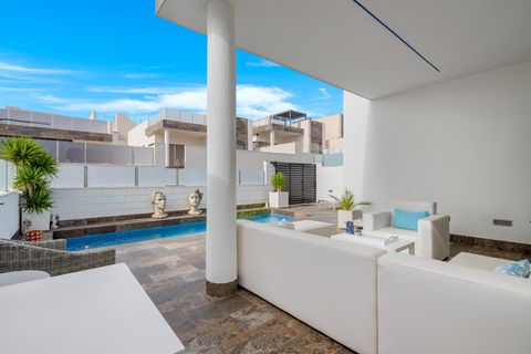 Villa i Orihuela Costa, Alicante, Orihuela Costa - € 592.000 | Ref: YMS66809E - foto 3