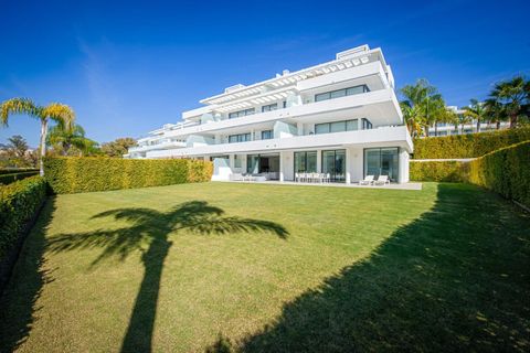 Leilighet i Estepona, Malaga, Estepona - € 1 200 000 | Ref: CDS5105848-FO - foto 2