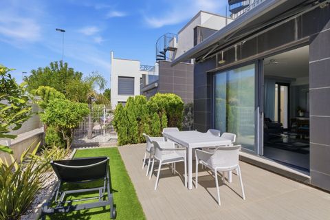 Villa i Punta Prima, Alicante, Punta Prima - € 429.000 | Ref: 76-R5365762/77771 - foto 5