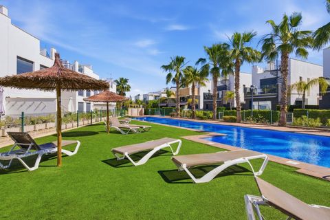 Villa i Punta Prima, Alicante, Punta Prima - € 429.000 | Ref: 76-R5365762/77771 - foto 13