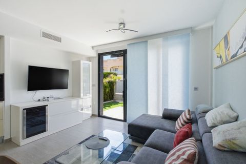 Villa i Punta Prima, Alicante, Punta Prima - € 429.000 | Ref: 76-R5365762/77771 - foto 18