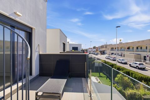 Villa i Punta Prima, Alicante, Punta Prima - € 429.000 | Ref: 76-R5365762/77771 - foto 39
