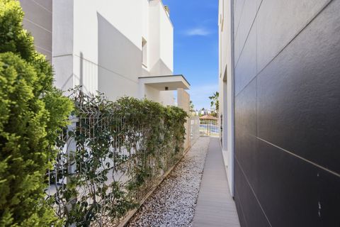 Villa i Punta Prima, Alicante, Punta Prima - € 429.000 | Ref: 76-R5365762/77771 - foto 40