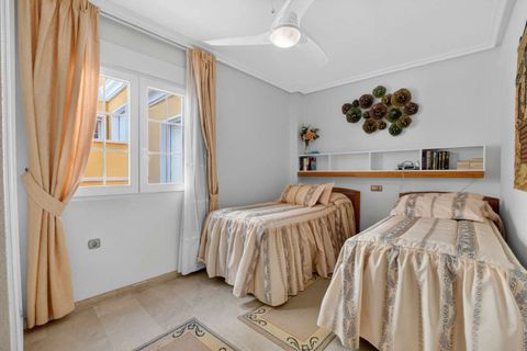 Lejlighed i Cabo Roig, Alicante, Cabo Roig - € 317.550 | Ref: 27-109-237-11-588/78200 - foto 28