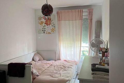 Villa a Saint-Denis, Seine-Saint-Denis, Saint-Denis - € 1.500/mes | Ref: 883513 - foto 2