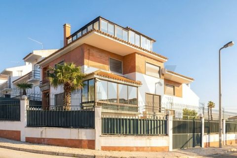 Villa i Carcavelos, Lisbon, Carcavelos - € 1.995.000 | Ref: KWPT-032172 - foto 1