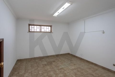 Villa i Carcavelos, Lisbon, Carcavelos - € 1.995.000 | Ref: KWPT-032172 - foto 49