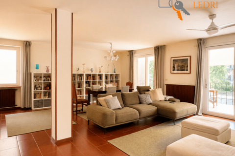 Villa i Bardolino, Verona, Bardolino - € 1.680.000 | Ref: LL246 - foto 3