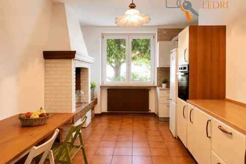 Villa i Bardolino, Verona, Bardolino - € 1.680.000 | Ref: LL246 - foto 12