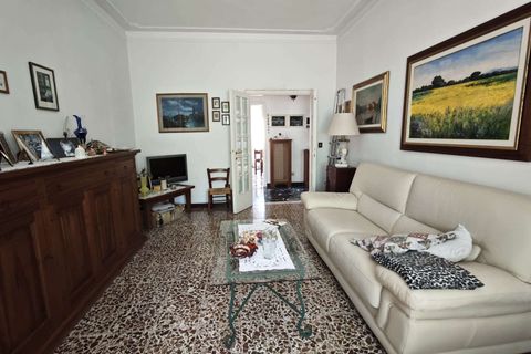 Villa i Volterra, Pisa, Volterra - € 180.000 | Ref: A-328-1370928 - foto 1
