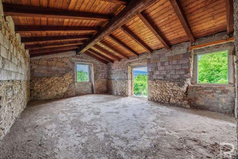 Farm hus i Bibbiena, Arezzo, Bibbiena - € 330.000 | Ref: R07232BIRU-1371390 - foto 12