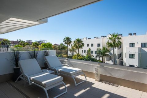 Lejlighed i Estepona, Malaga, Estepona - € 495.000 | Ref: PD311196 - foto 16