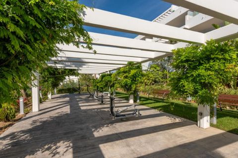 Lejlighed i Estepona, Malaga, Estepona - € 495.000 | Ref: PD311196 - foto 35