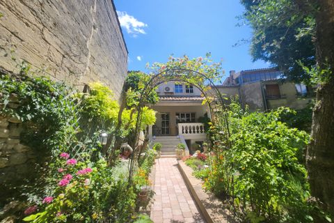 Villa i Uzes, Gard, Uzes - € 1.260.000 | Ref: HH-16213404 - foto 23