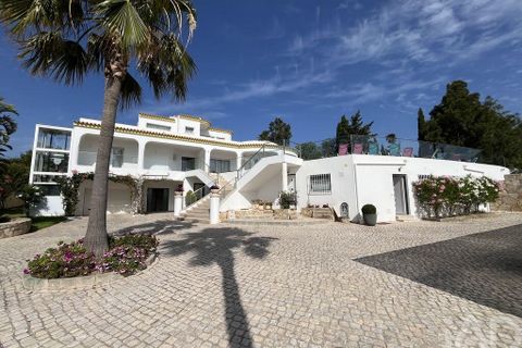 Byhus i Faro, Faro, Faro - € 1.950.000 | Ref: 950747 - foto 1