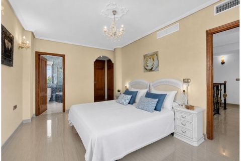 Villa i La Zenia, Alicante, La Zenia - € 839.000 | Ref: 200-4859 - foto 23