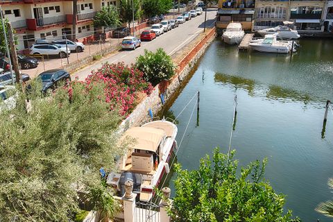 Lejlighed i Empuriabrava, Gerona, Empuriabrava - € 299.000 | Ref:  W-02WQOI - foto 4