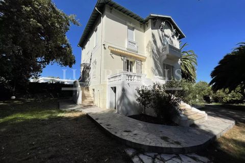 Villa i Antibes, Alpes-Maritimes, Antibes - € 2.499.000 | Ref: 7282556 - foto 6
