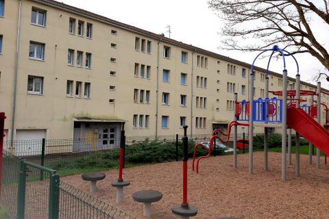 Apartament a Hericourt, Haute-Saone, Hericourt - € 356/mes | Ref: HER-13BRET22-IB - foto 2