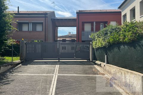 Lejlighed i Meolo, Venice, Meolo - € 150.000 | Ref: A0003 - foto 38