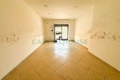 Erhvervsejendom i Capua, Caserta, Capua - € 30.000 | Ref: 30LOC - foto 4