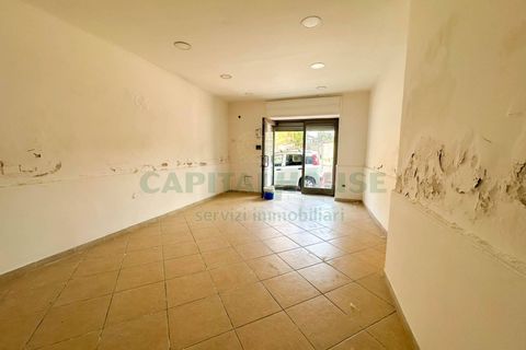 Erhvervsejendom i Capua, Caserta, Capua - € 30.000 | Ref: 30LOC - foto 5