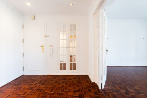 Apartament a Alges, Lisbon, Alges - € 1.850/mes | Ref: swan720lx - foto 15