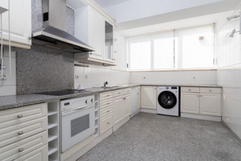 Apartament a Alges, Lisbon, Alges - € 1.850/mes | Ref: swan720lx - foto 17