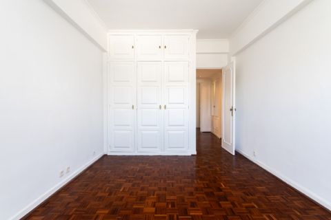 Apartament a Alges, Lisbon, Alges - € 1.850/mes | Ref: swan720lx - foto 27