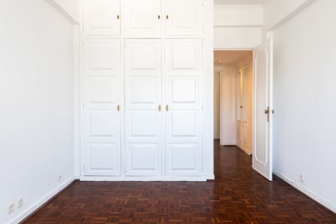 Apartament a Alges, Lisbon, Alges - € 1.850/mes | Ref: swan720lx - foto 28