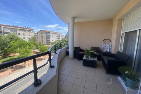Lejlighed i Craponne, Rhone, Craponne - € 295.000 | Ref: 17491-COMPANY52886NMA1 - foto 1