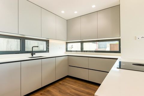 Villa i Almocageme, Lisbon, Almocageme - € 2.900.000 | Ref: PROP-33066 - foto 11