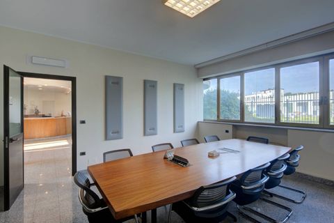 Erhvervsejendom i Trofarello, Turin, Trofarello - € 5.800.000 | Ref: 115941 - foto 15