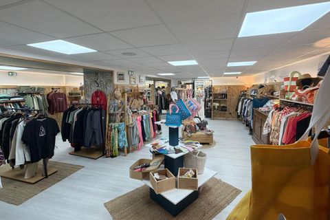 L'establiment comercial a Thones, Haute-Savoie, Thones - € 170.000 | Ref: FXXZ-A3O-EEP - foto 3